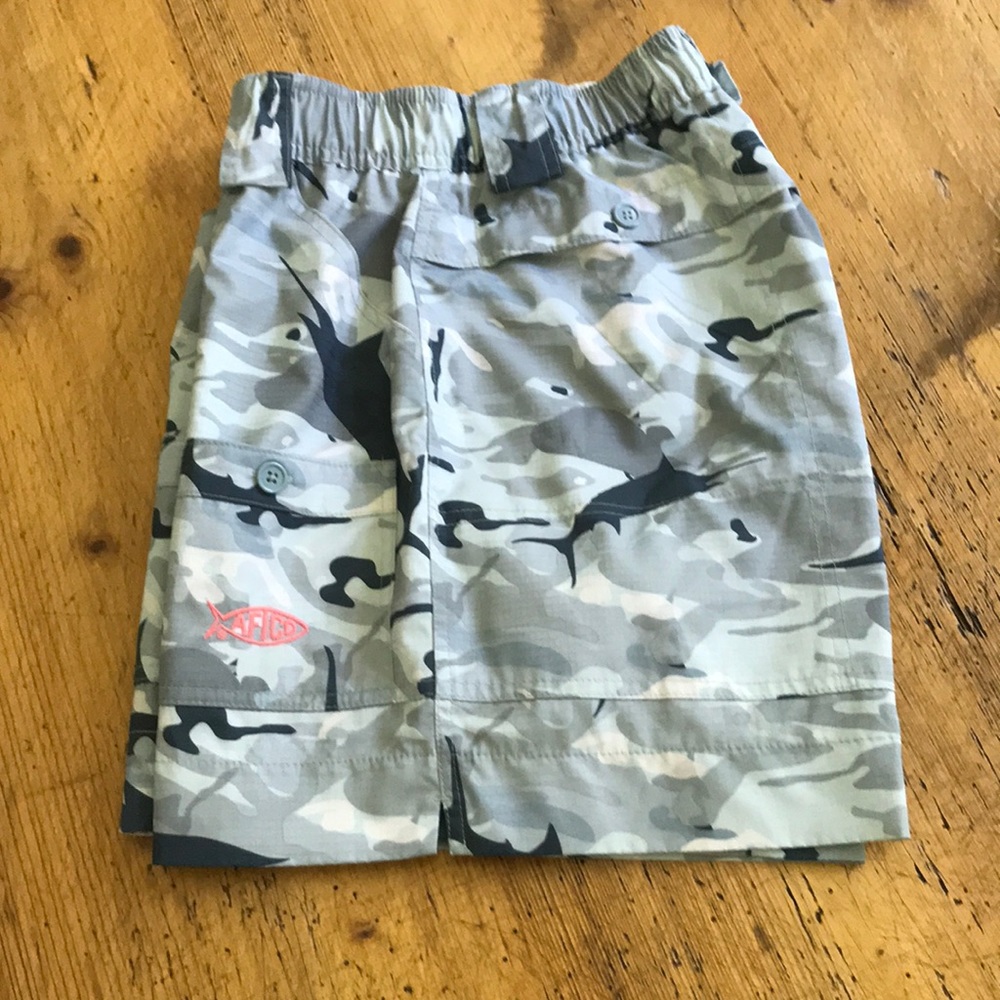 AFTCO blue/gray camo fishing shorts